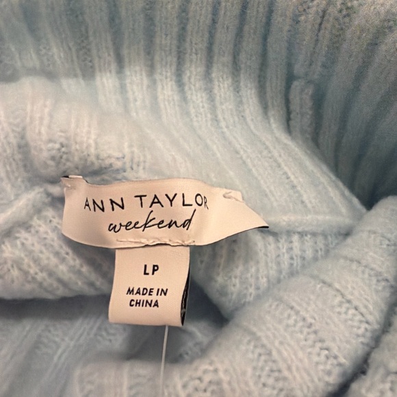 Ann Taylor Sky Blue Long Sleeve Dress - Picture 3 of 8